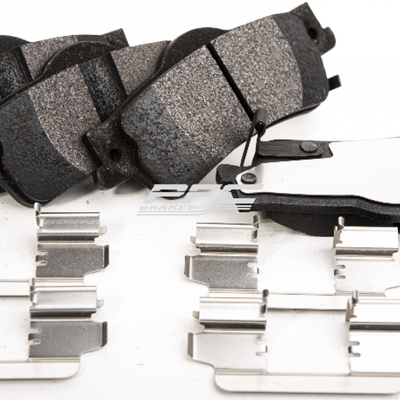 1352 CARBON METALLIC BRAKE PAD SET